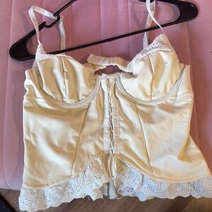 Chic Cream Lace Bustier